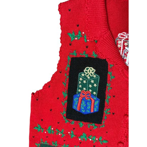 Designers Originals Christmas Sweater Vest Women's M Embroidered Tree Presents - Picture 4 of 9